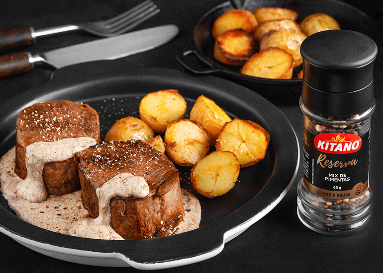Filé Au Poivre com Batatas