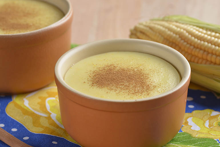 Curau com Canela em Pó